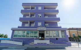 Beach Suite Hotel